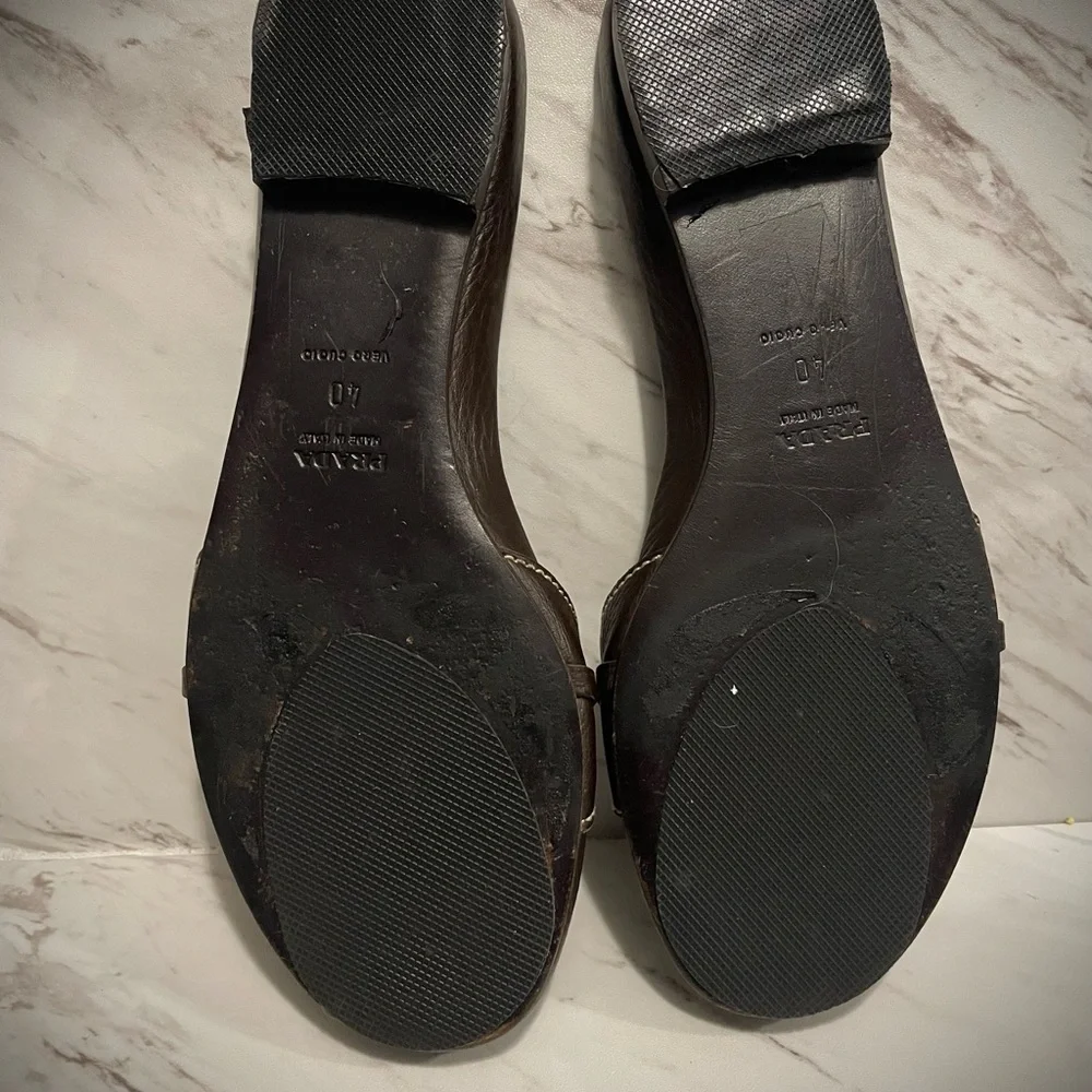 Prada Women's Dark Brown Sandals with Silver Accents - Picture 5 of 7
